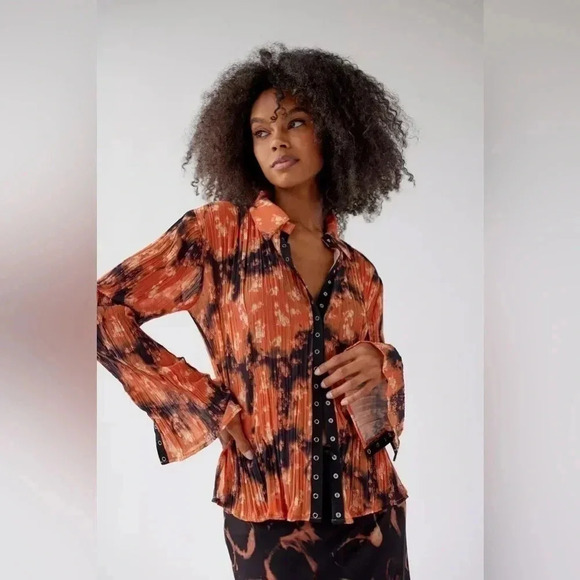 Urban Outfitters Semi Sheer Long Sleeve Top Flared Sleeves Casual Retro Frunky M - Picture 1 of 10